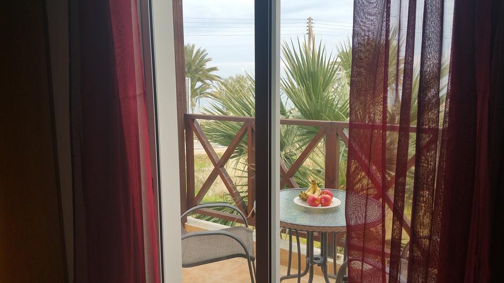 G&E Beach Apartments Polis Ngoại thất bức ảnh