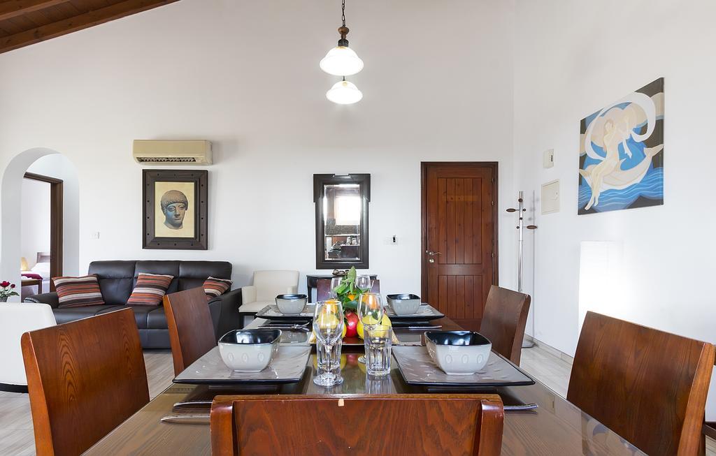 G&E Beach Apartments Polis Ngoại thất bức ảnh